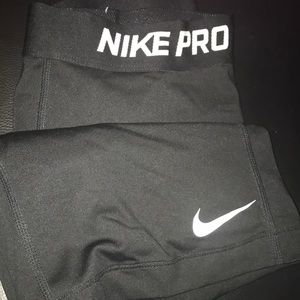 Black nike pros